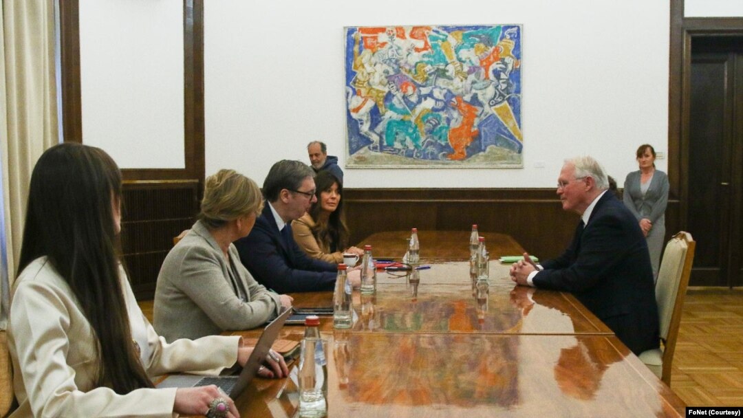 Predsednik Srbije Aleksandar Vučić sastao se sa ambasadorom SAD Kristoferom Hilom (FoNet)