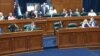 Caos en comité de cámara baja, legisladoras intercambian insultos