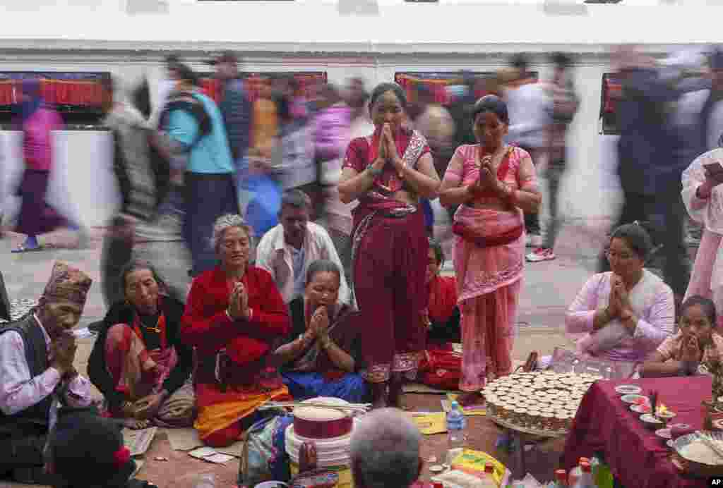 Tamang community people perform rituals during the Temal festival at Boudhanath Stupa in Kathmandu, Nepal.&nbsp;During this festival, people from the Tamang community gather in nearby monasteries to pay homage to their loved ones who have passed away.&nbsp;
