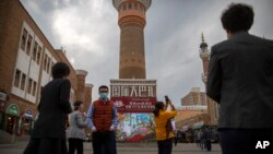 资料照片：中国新疆乌鲁木齐。（2021年4月21日）