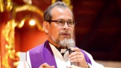Oposición considera “preso político” a sacerdote nicaragüense condenado a 2 años de cárcel 