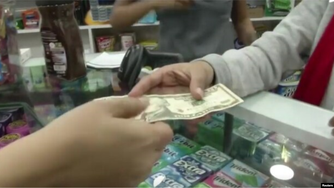 El dólar tocó su nivel más alto en tres semanas el 16 de agosto de 2022.