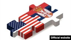Ilustracija: Zastave SAD i Srbije