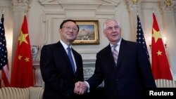 美国国务卿蒂勒森2017年2月28日在美国国务院会见了中国国务委员杨洁篪