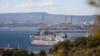 Нефтяной танкер, пришвартованный у комплекса «Шесхарис» в Новороссийске. Россия. 11 октября 2022 года. (AP Photo, File).