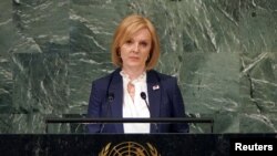 资料照片：英国首相特拉斯2022年9月21日在纽约联合国大会上发言。（路透社照片）