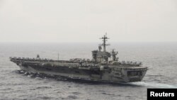 美国海军罗斯福号航空母舰(资料照片)