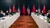 美国国务卿布林肯与国家安全顾问沙利文在阿拉斯加与中共外事主管杨洁篪和中国国务委员兼外长王毅举行会谈。（2021年3月18日）