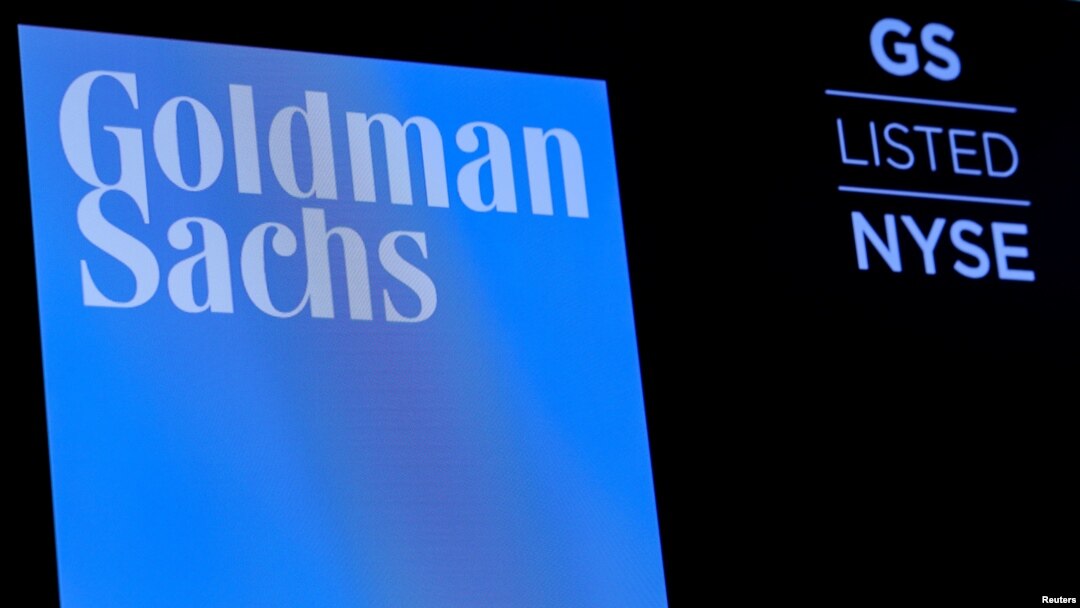 ARHIVA - Logo banke Goldman saks na njujorđkoj berzi (Foto: REUTERS/Brendan McDermid)