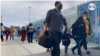 Llegada de los primeros migrantes a la frontera sur de EEUU por El Paso, Texas, el viernes 26 de febrero de 2021. [Foto: Celia Mendoza]