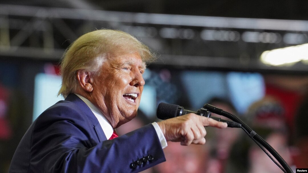 Tsohon Shugaban kasar Amurka Donald Trump 